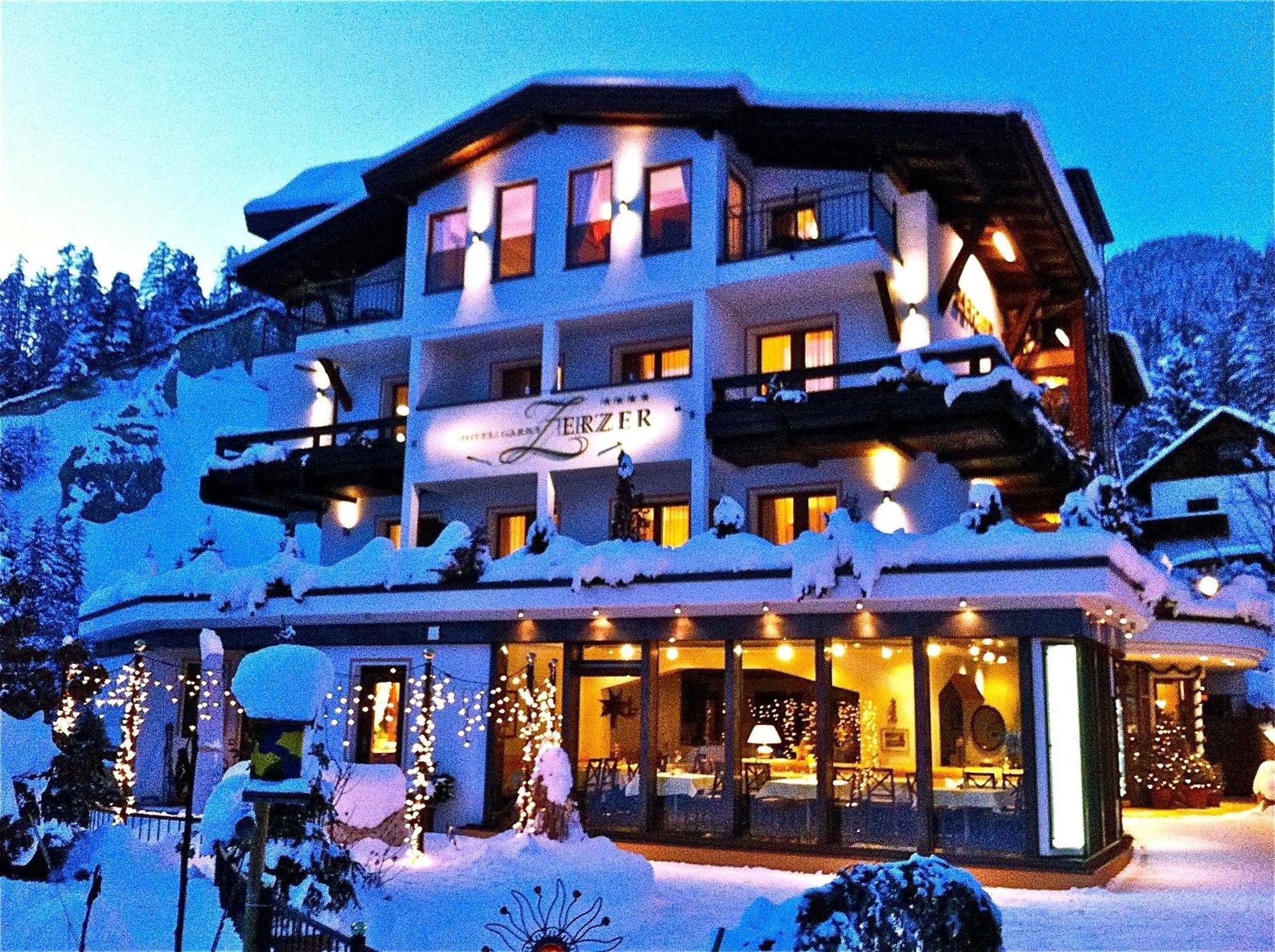 Hotel Garni Zerzer Serfaus Eksteriør billede