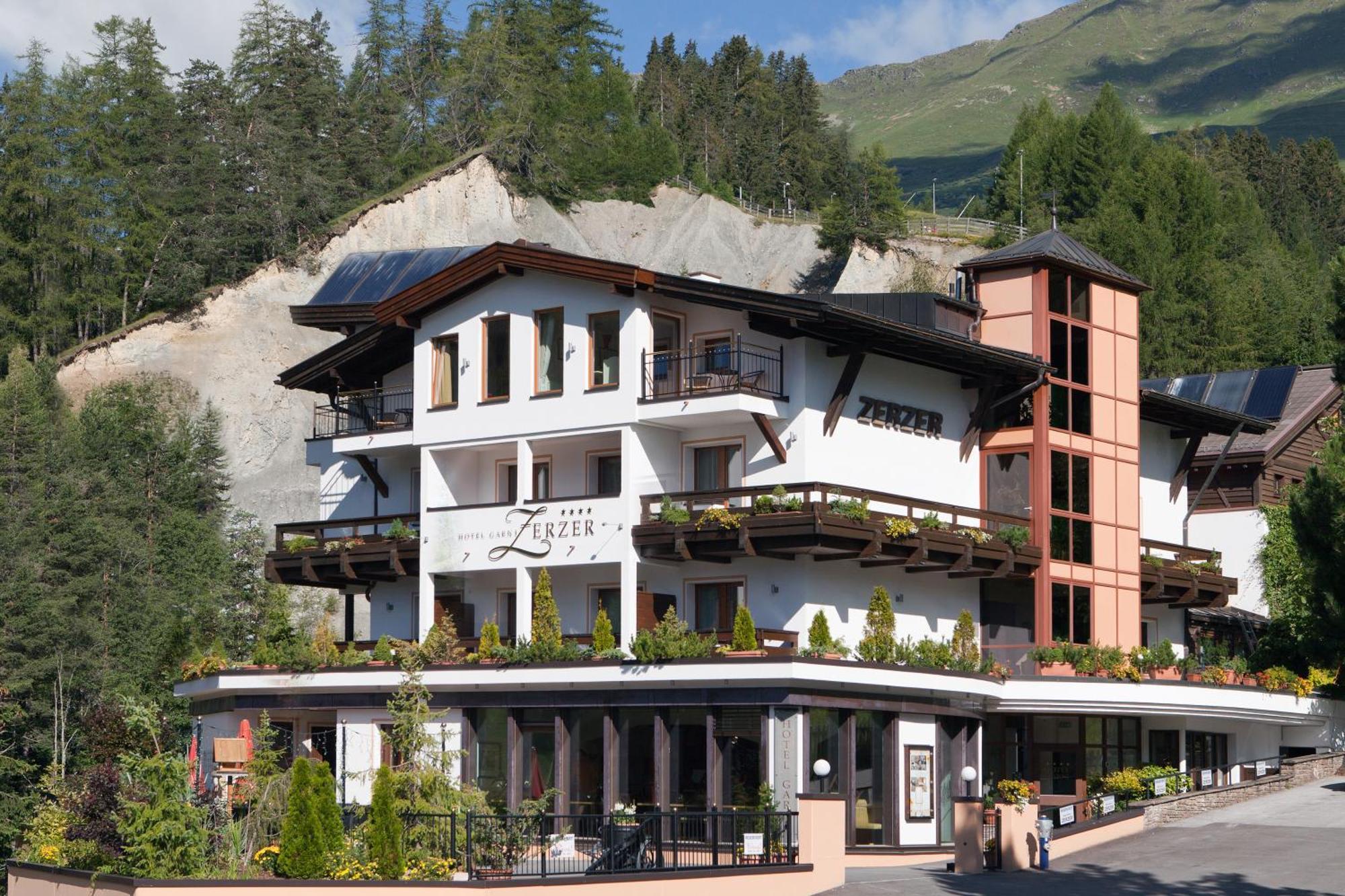 Hotel Garni Zerzer Serfaus Eksteriør billede