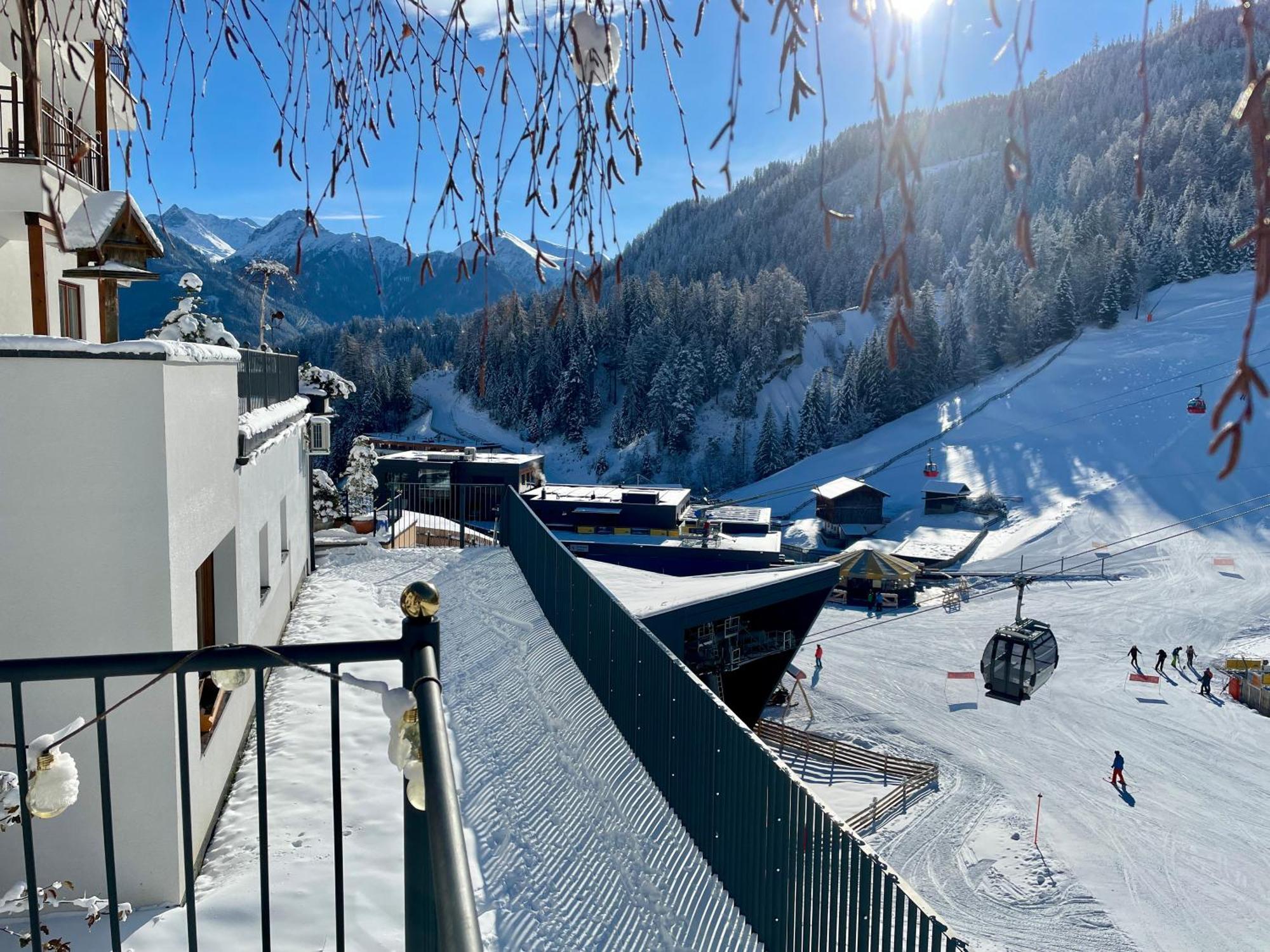 Hotel Garni Zerzer Serfaus Eksteriør billede