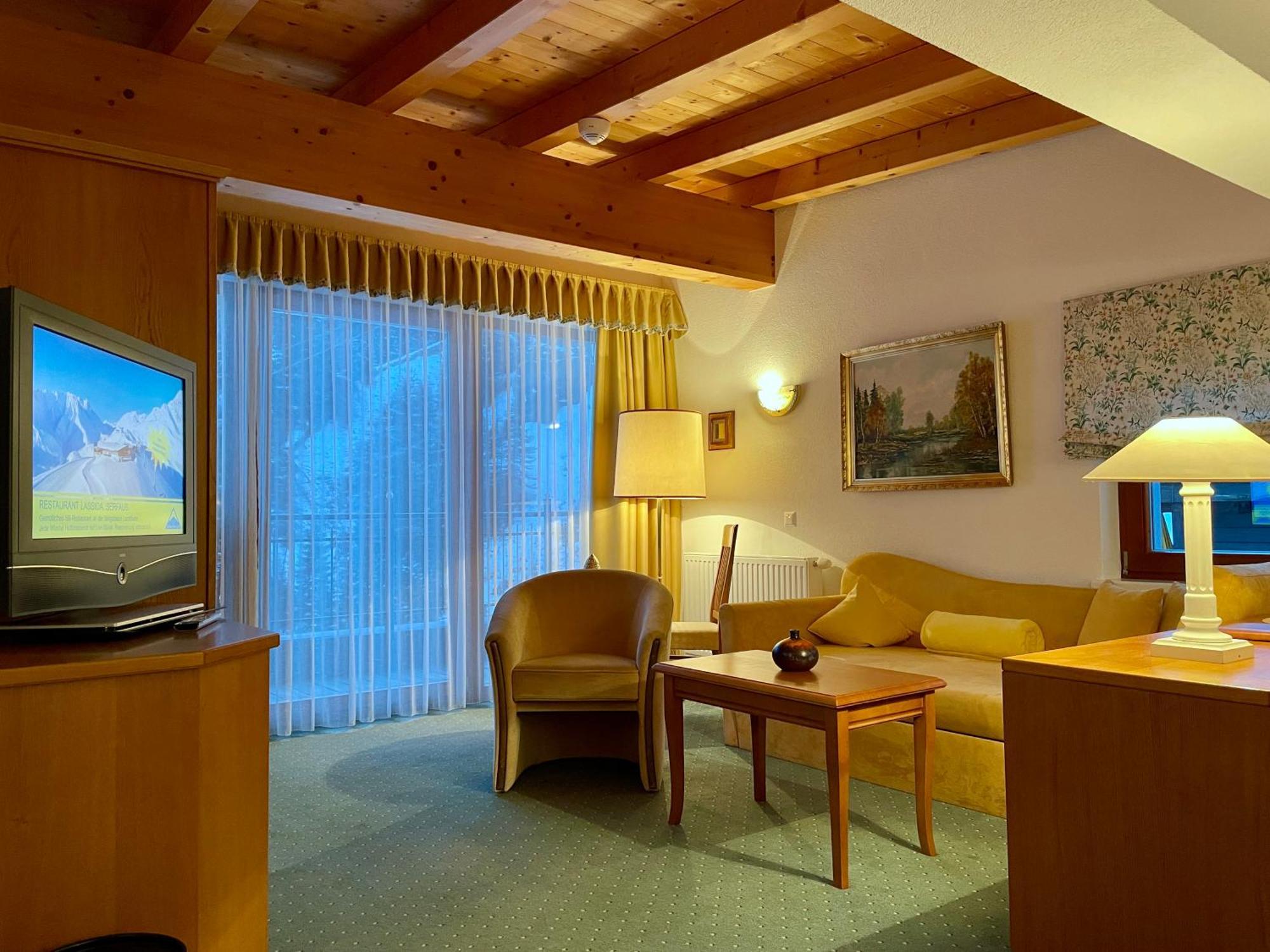 Hotel Garni Zerzer Serfaus Eksteriør billede