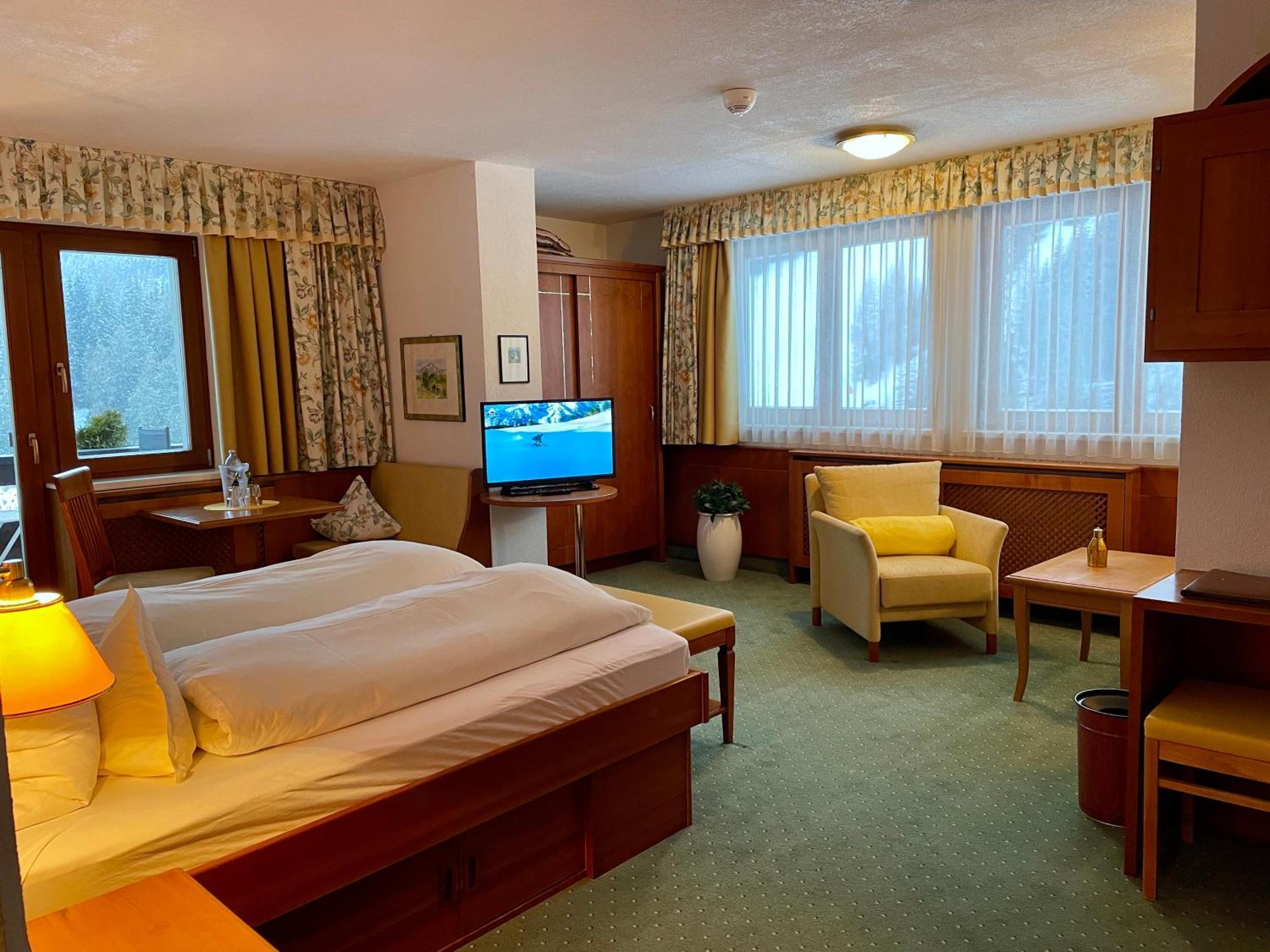 Hotel Garni Zerzer Serfaus Eksteriør billede